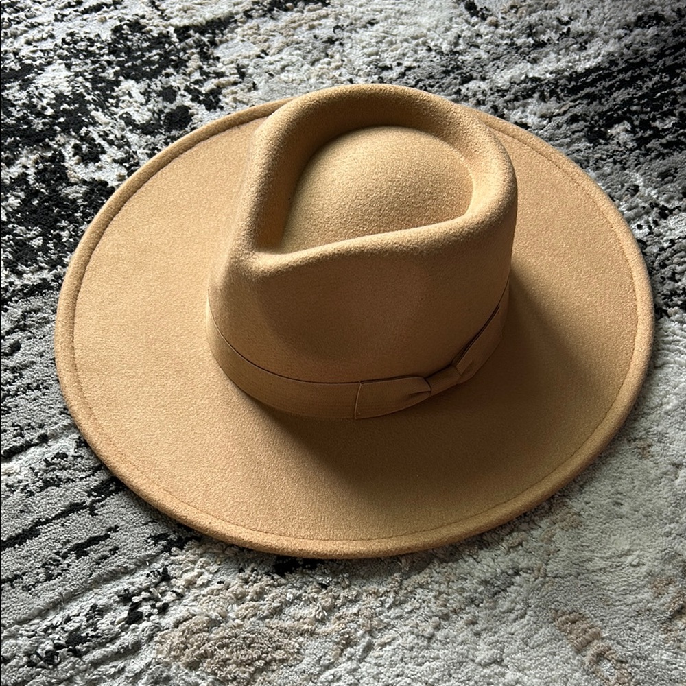 Stylish Tan Wide-Brim Hat